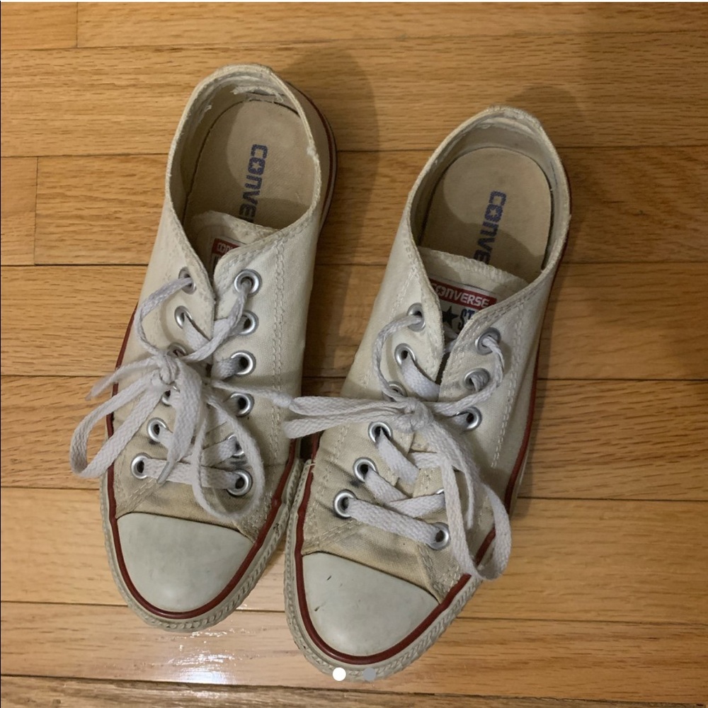 white classic converse